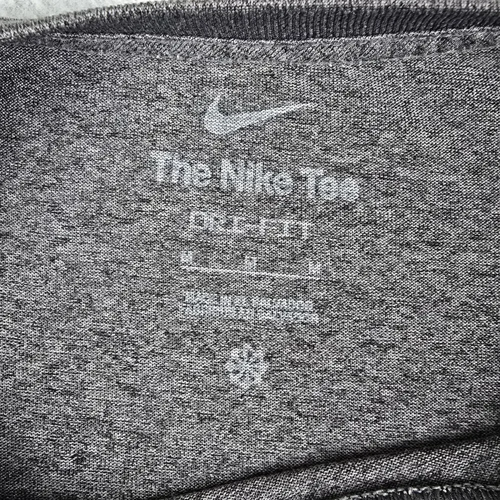 Nike Mens Medium Gray Dri-FIt The Nike Tee